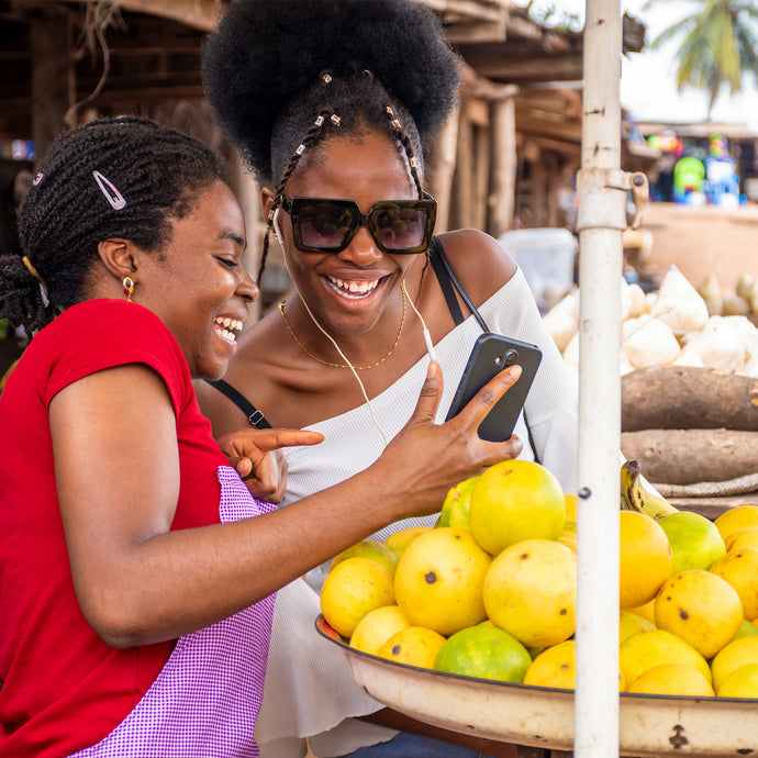 Shugabar STBeeBright Cindy Ya Halarci Solar Africa 2023 kuma Ya Ziyarci Abokan Ciniki a Ghana